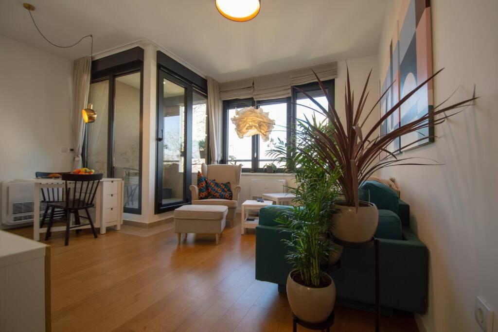 Gardos Bauhaus Apartment Белград Экстерьер фото